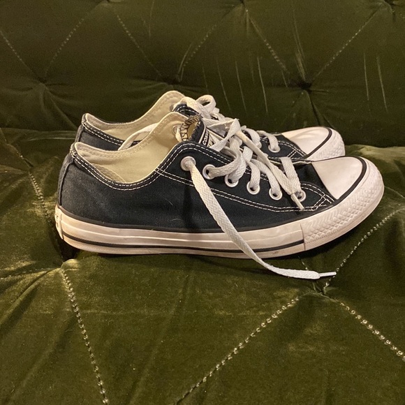Black Low Converse - Picture 3 of 6